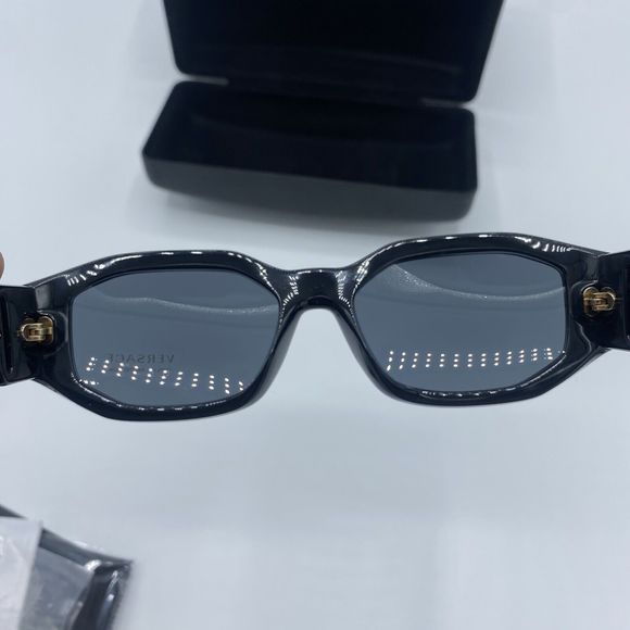 Versace VE4361 Biggie Sunglasses Medusa Head Unisex Black Brand New W Case Boxed - Picture 11 of 16